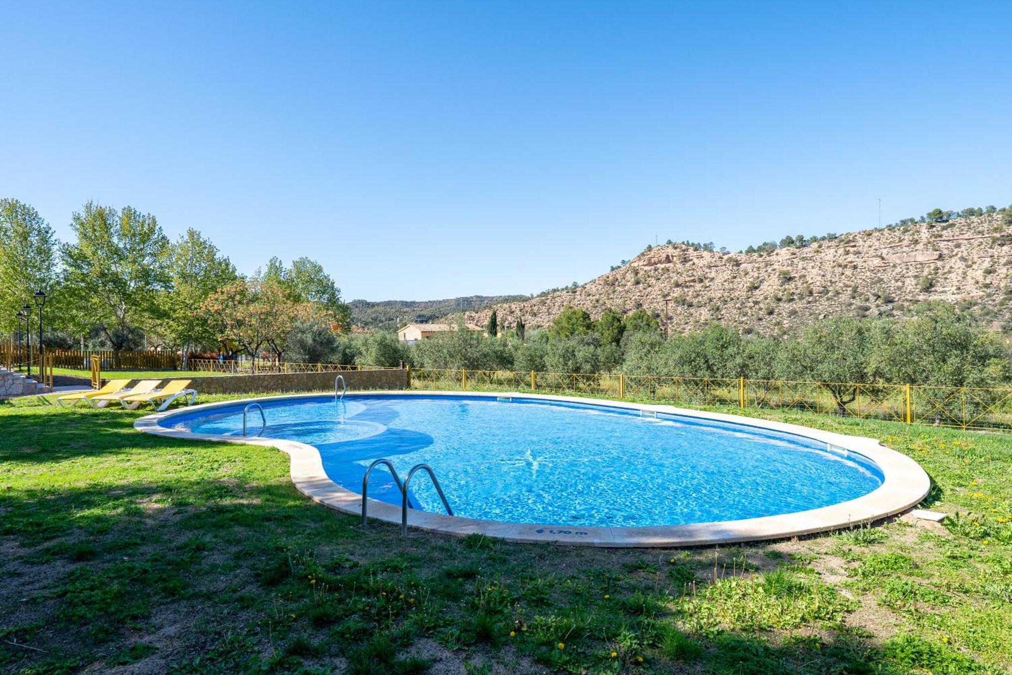 Vila Mas De Sisco Flix Exteriér fotografie