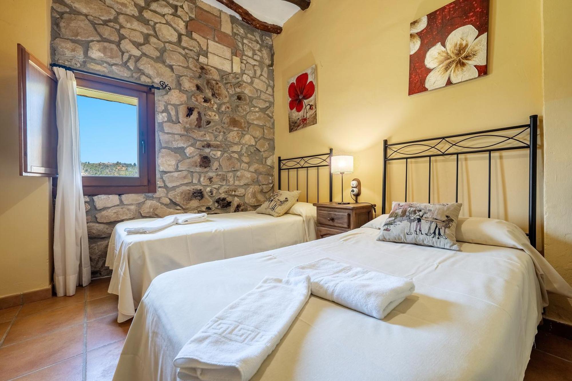 Vila Mas De Sisco Flix Exteriér fotografie